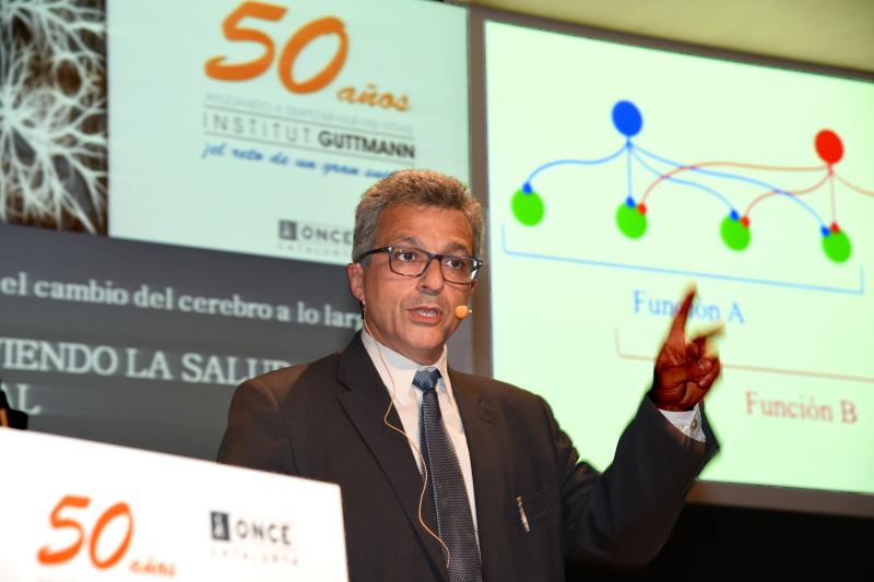 dsc_8700.jpg Alvaro Pascual-Leone hablando
