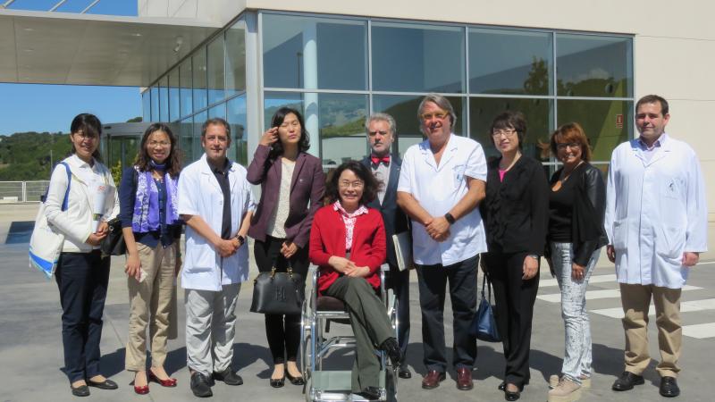 img_0003.jpg La presidenta del Comité Organizador de los Juegos Paralímpicos de Beijing 2022 visita el Institut Guttmann